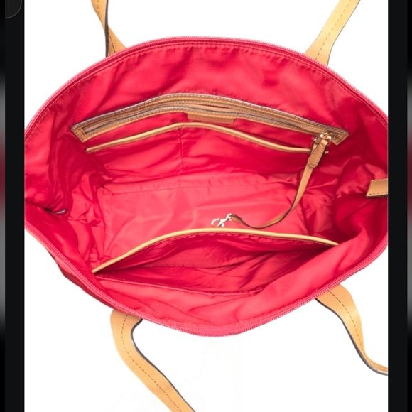 Michael Kors Kelsey Large Top-Zip Nylon Red Tote With Tan Handles - Picture 12 of 14